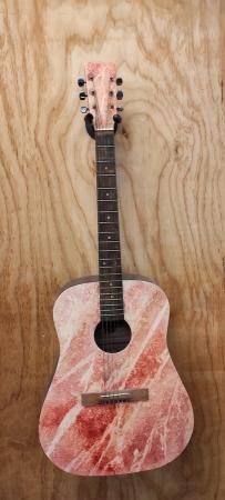 inresting_guitar_for_display_fromm_the_80sjpg